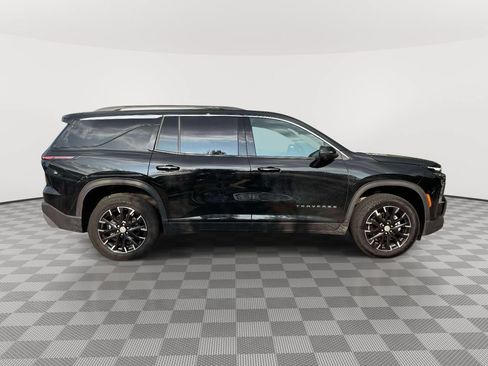 Used 2026 Chevrolet Traverse LT w/ Sun and Wheel Package AWD/4WD image 8