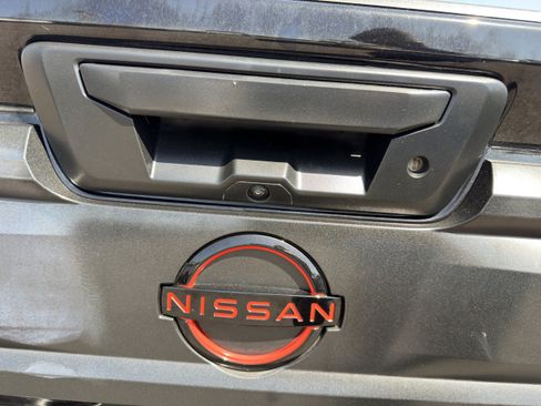 Used 2026 Nissan Frontier PRO-4X AWD/4WD image 14