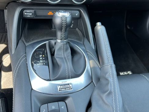 Used 2025 MAZDA MX-5 Miata RF Grand Touring RWD image 26