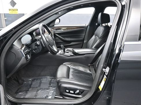 Used 2019 BMW 530i w/ Premium Package RWD image 11
