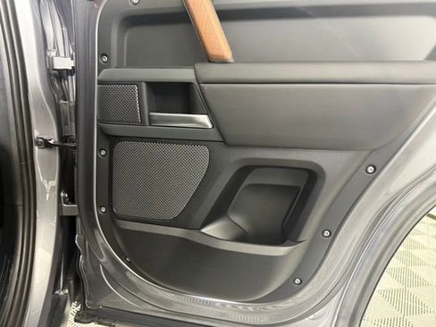 Certified 2024 Land Rover Defender 110 X image 29