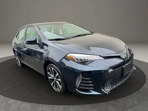Used 2019 Toyota Corolla XSE FWD image 3