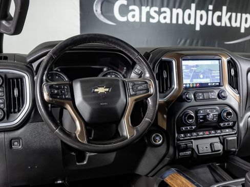 Used 2021 Chevrolet Silverado 3500 High Country w/ Snow Plow Prep/Camper Package image 16