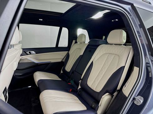 Used 2019 BMW X7 xDrive40i w/ Premium Package AWD/4WD image 21