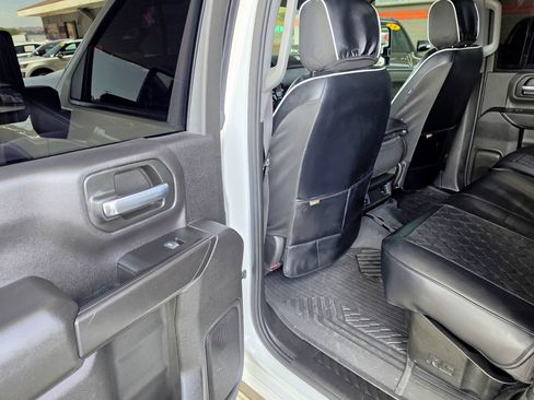 Used 2023 Chevrolet Silverado 2500 LT image 17