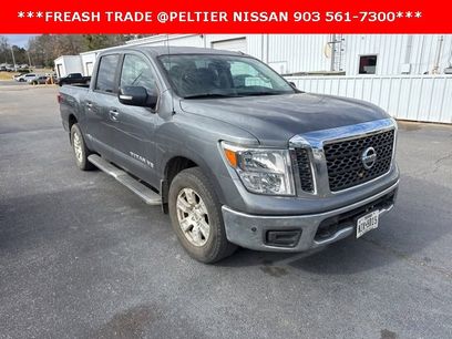 Used 2018 Nissan Titan SV w/ SV Convenience Package