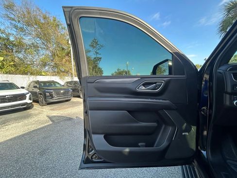 Used 2024 GMC Yukon AT4 w/ AT4 Premium Package image 28