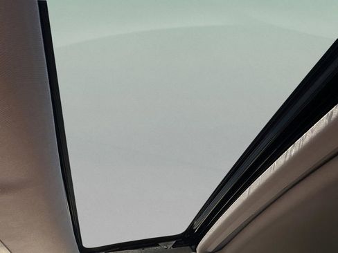 Used 2021 Honda CR-V EX-L image 29