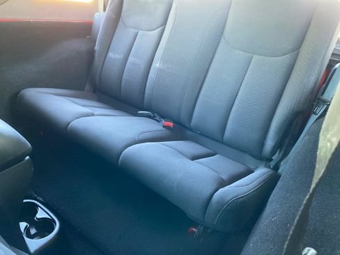 Used 2016 Jeep Wrangler Sport w/ Connectivity Group AWD/4WD image 28
