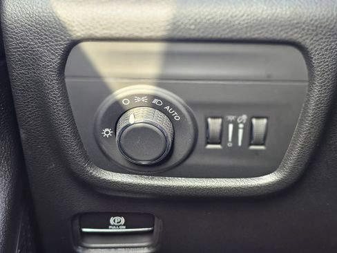 New 2026 Jeep Grand Cherokee L 2WD image 17