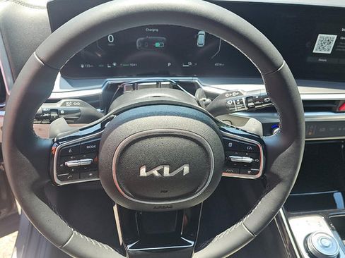 Used 2025 Kia Sorento SX Prestige AWD/4WD image 7
