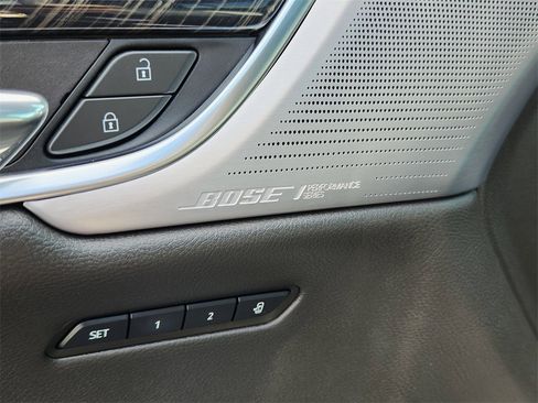 Used 2022 Cadillac XT6 Premium Luxury w/ Technology Package image 23