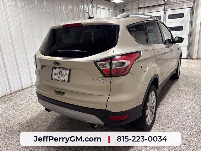 Used 2017 Ford Escape Titanium FWD image 3