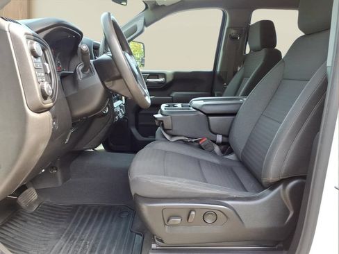 Certified 2025 Chevrolet Silverado 2500 Custom w/ Custom Value Package AWD/4WD image 16