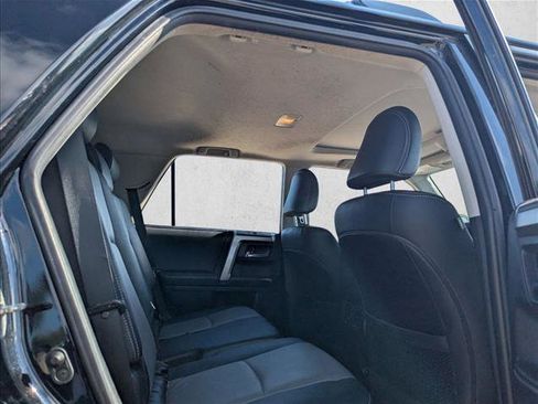 Used 2022 Toyota 4Runner SR5 Premium image 14