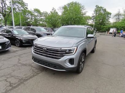 Used 2025 Volkswagen Atlas SE