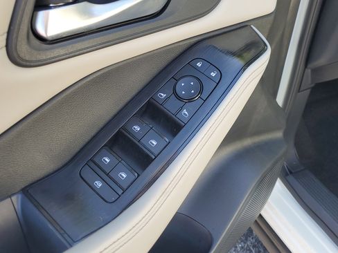 Certified 2023 Nissan Rogue SV w/ SV Premium B Package image 18