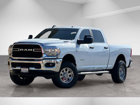 Used 2023 RAM 2500 Big Horn w/ Level 1 Equipment Group AWD/4WD image 2
