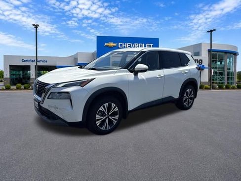 Used 2021 Nissan Rogue SV AWD/4WD image 3