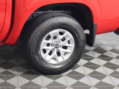Used 2024 Nissan Frontier SV image 54