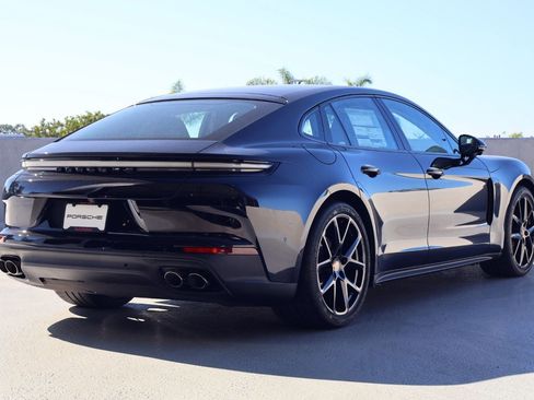 New 2026 Porsche Panamera image 9