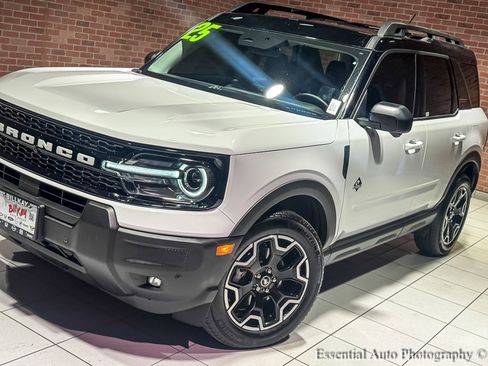 Used 2025 Ford Bronco Sport Outer Banks w/ Outer Banks Tech Package+ image 6