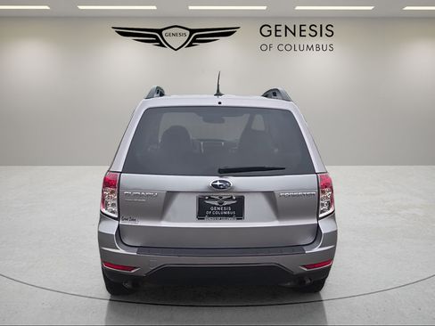 Used 2011 Subaru Forester 2.5X Premium w/ All-Weather Pkg AWD/4WD image 4
