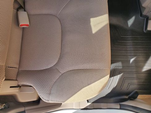Used 2016 Nissan Frontier SV w/ SV Value Truck Package RWD image 33