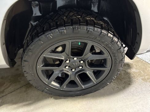 Used 2022 RAM 1500 Laramie image 29