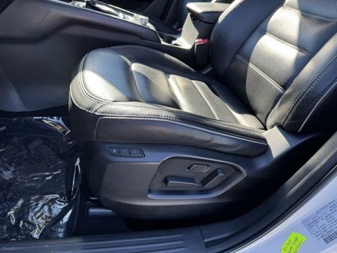 Certified 2025 MAZDA CX-5 AWD 2.5 S w/ Preferred Package image 8