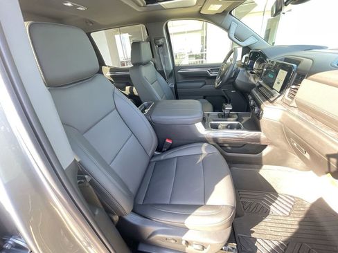 Used 2026 Chevrolet Silverado 1500 LTZ w/ LTZ Premium Package AWD/4WD image 27