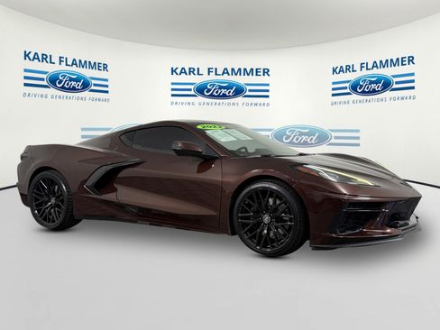 Used 2022 Chevrolet Corvette Stingray Coupe w/ Z51 Performance Package RWD image 1