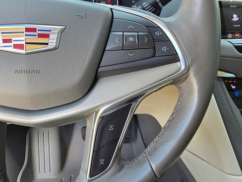 Used 2022 Cadillac XT5 Premium Luxury w/ Technology Package FWD image 22