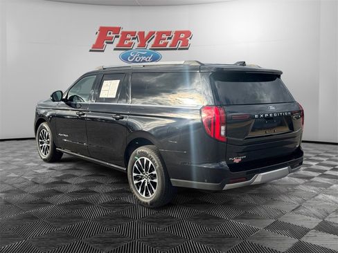 Certified 2025 Ford Expedition Max Platinum image 3