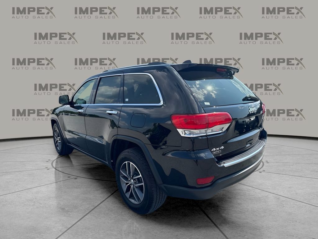 Used 2018 Jeep Grand Cherokee Limited AWD/4WD image 2