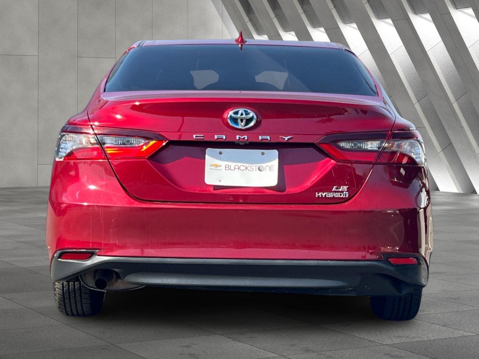Used 2022 Toyota Camry LE w/ Audio Upgrade Package FWD image 5
