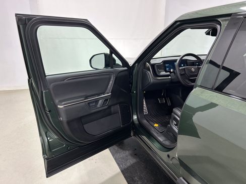 Used 2024 Rivian R1T Adventure AWD/4WD image 16