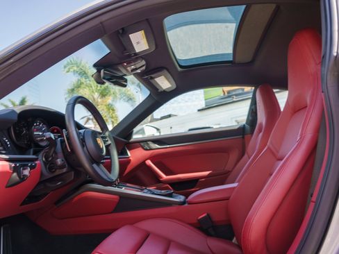 Used 2022 Porsche 911 Carrera 4S image 22