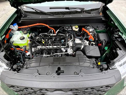 New 2025 Ford Maverick XLT w/ XLT Luxury Package image 10