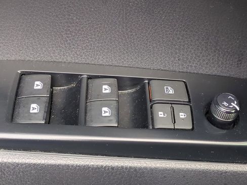 Certified 2020 Toyota Camry LE FWD image 18