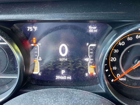 Used 2022 Jeep Wrangler Unlimited Sport AWD/4WD image 29