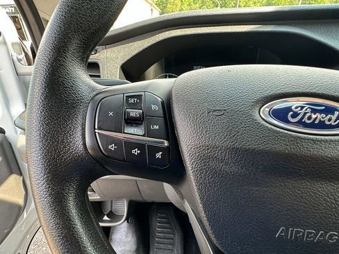 Used 2025 Ford Transit 250 Low Roof w/ Exterior Upgrade Package RWD image 31