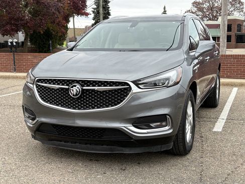 Used 2019 Buick Enclave Essence image 4