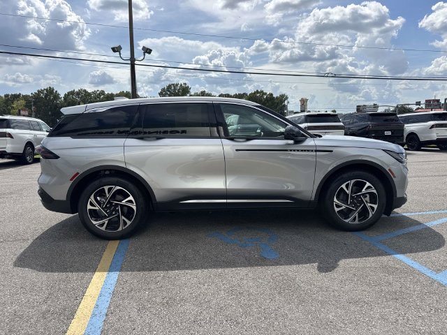 New 2026 Lincoln Nautilus Premier AWD/4WD image 3