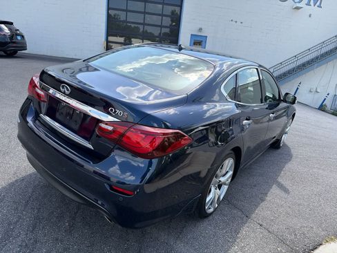 Used 2017 INFINITI Q70 3.7 w/ Sport Package RWD image 11