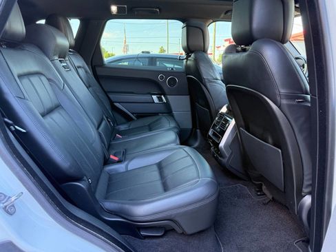 Used 2018 Land Rover Range Rover Sport HSE image 17