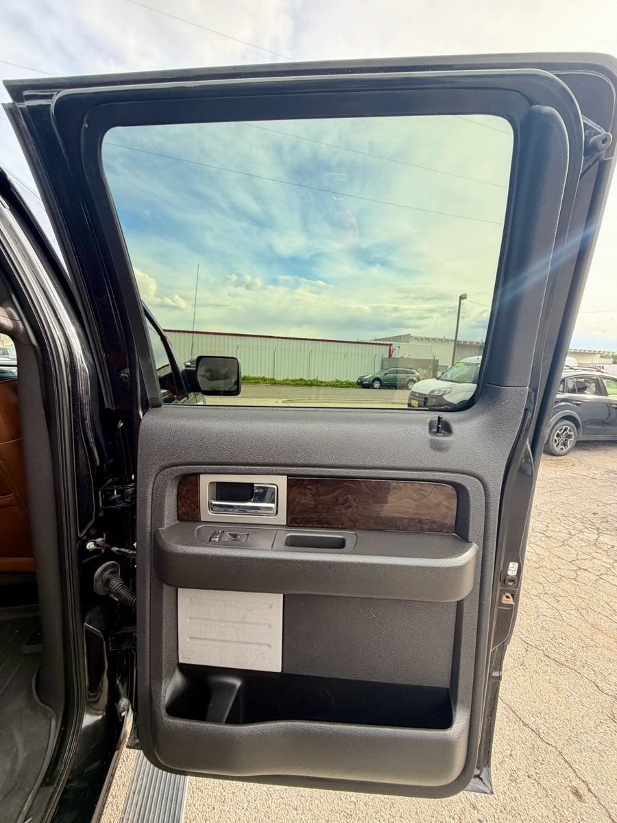 Used 2014 Ford F150 Platinum AWD/4WD image 19