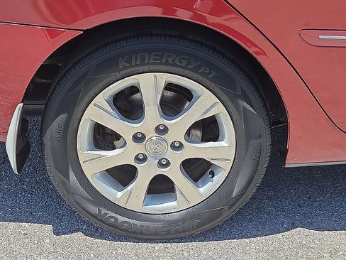Used 2005 Toyota Camry FWD image 7