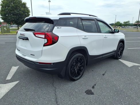 Certified 2022 GMC Terrain SLT w/ Elevation Edition AWD/4WD image 4