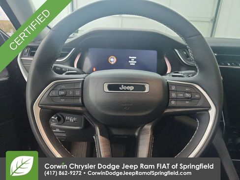 Used 2023 Jeep Grand Cherokee Limited w/ Trailer Tow Prep Group (B) AWD/4WD image 6